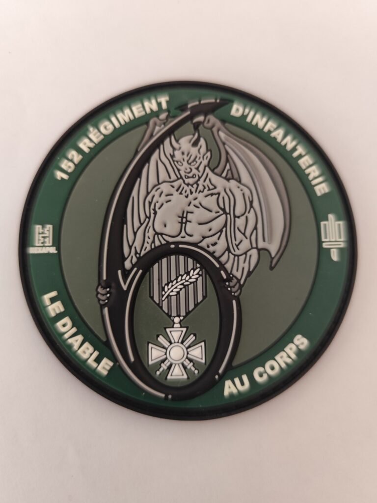 Écusson 152e Régiment d’Infanterie – Le Diable au Corps – PVC