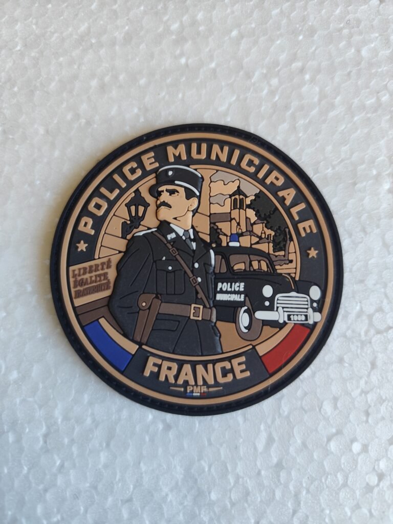 Écusson Police Municipale France policier historique et voiture ancienne
